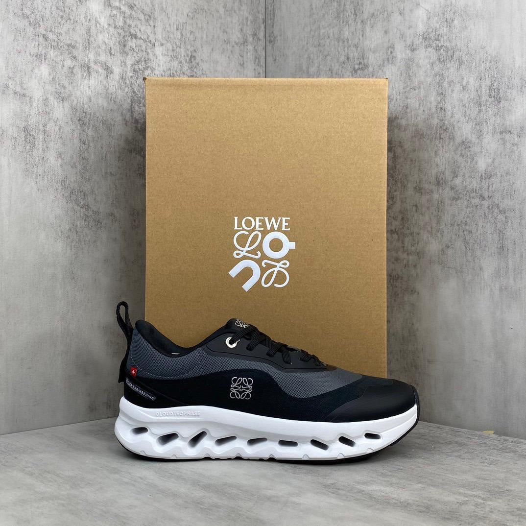 LW Sneakers